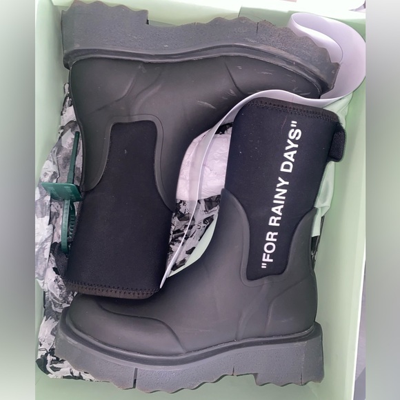 Off white Sponge Rubber Rainboot - Picture 2 of 7